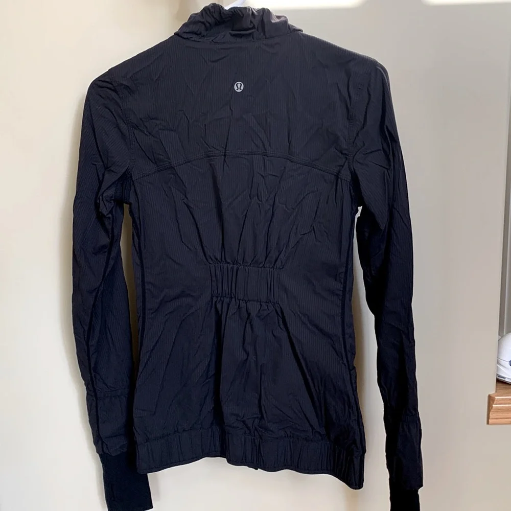 VGUC Lululemon Ruched Balance Fall/Spring Jacket - Picture 3 of 4